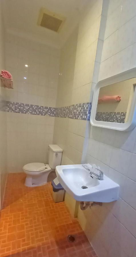 Hotel Aruni Ancol Jakarta Bagian luar foto