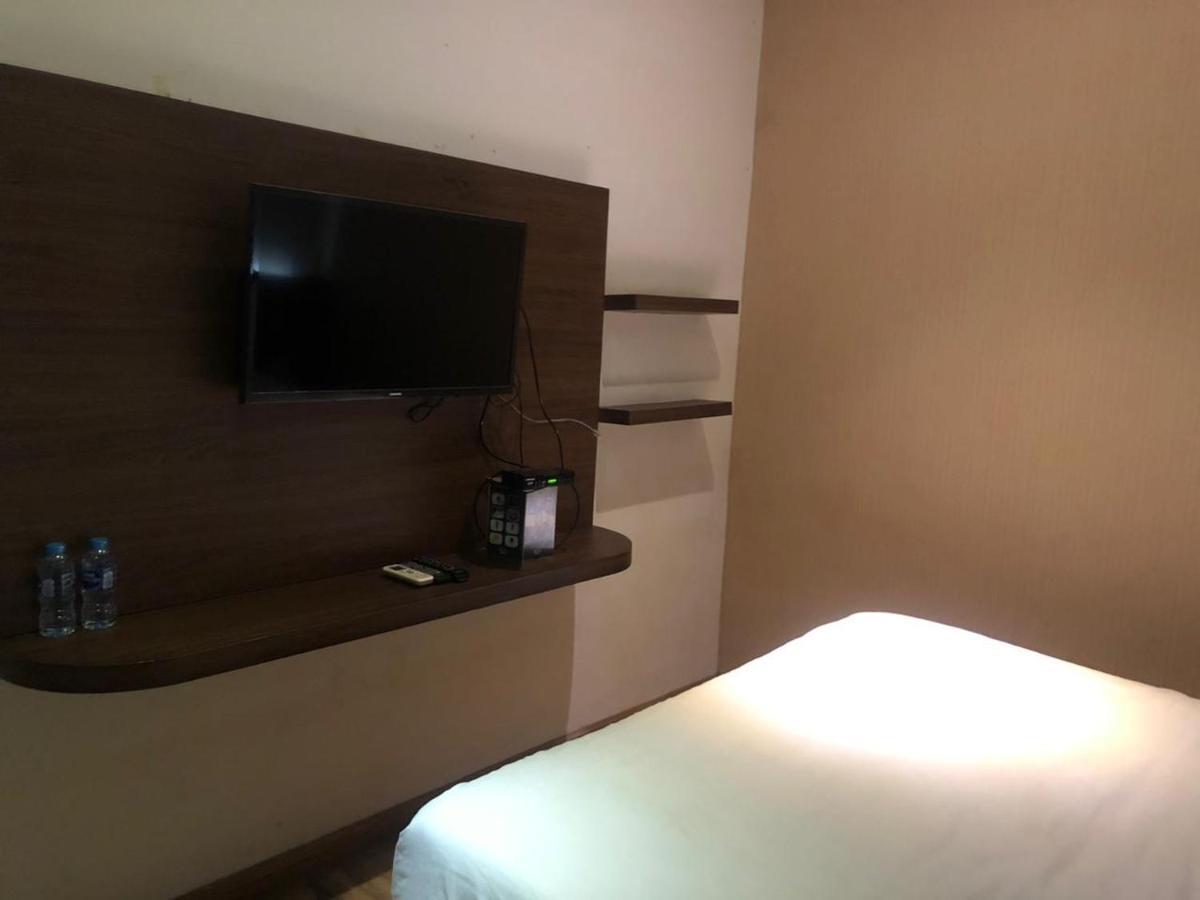 Hotel Aruni Ancol Jakarta Bagian luar foto